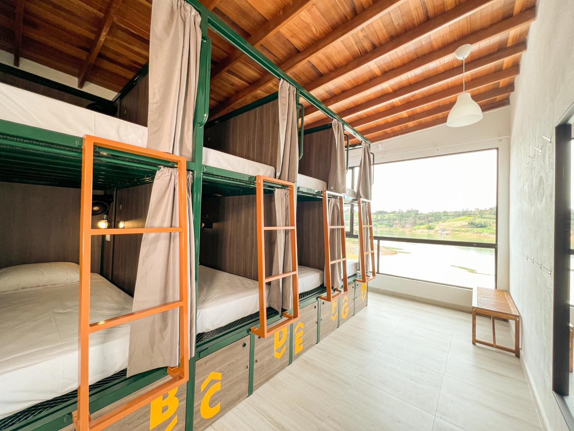 Viajero Guatape Hostel & Lake Club Ruang foto
