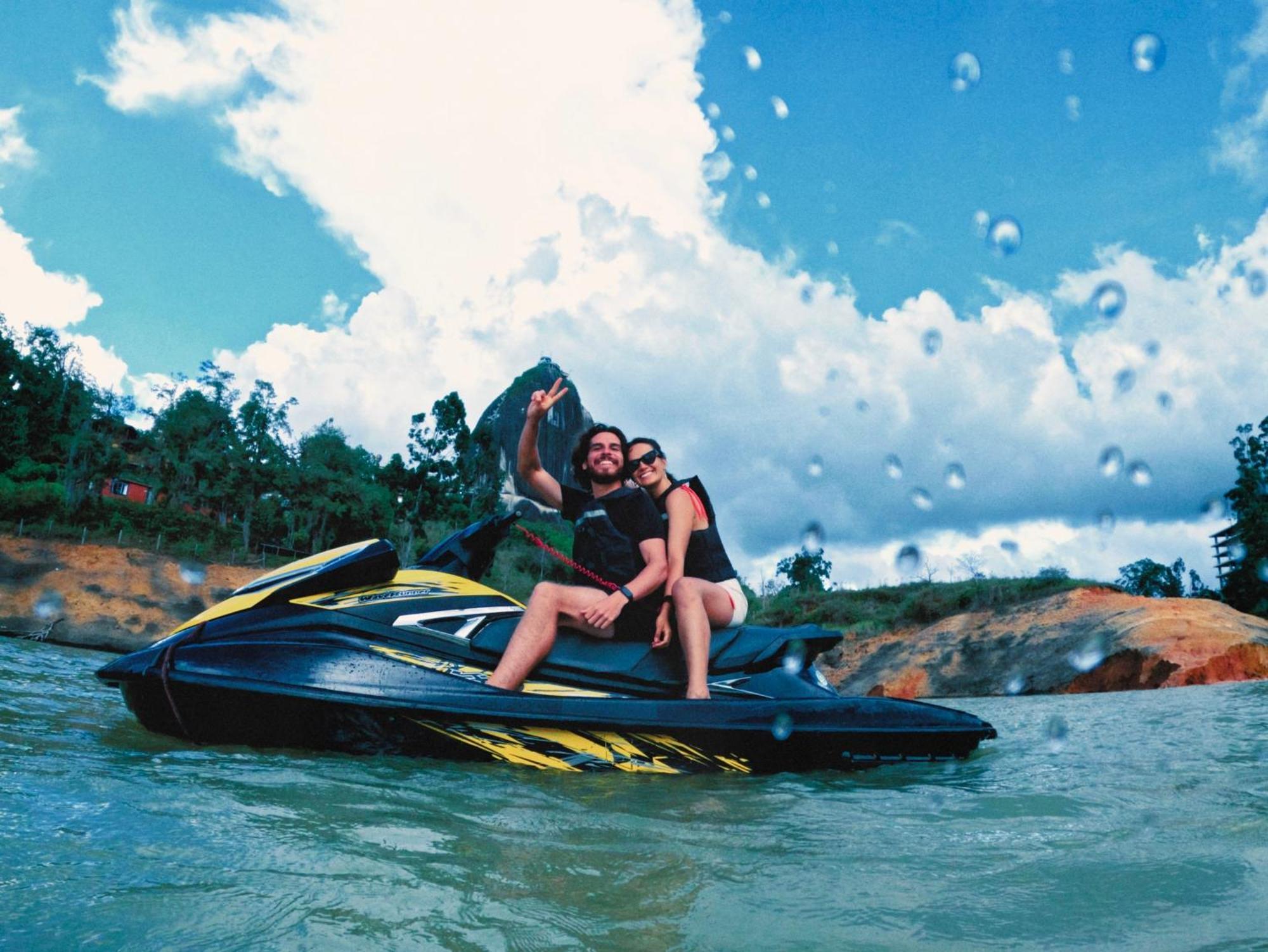 Viajero Guatape Hostel & Lake Club Bagian luar foto
