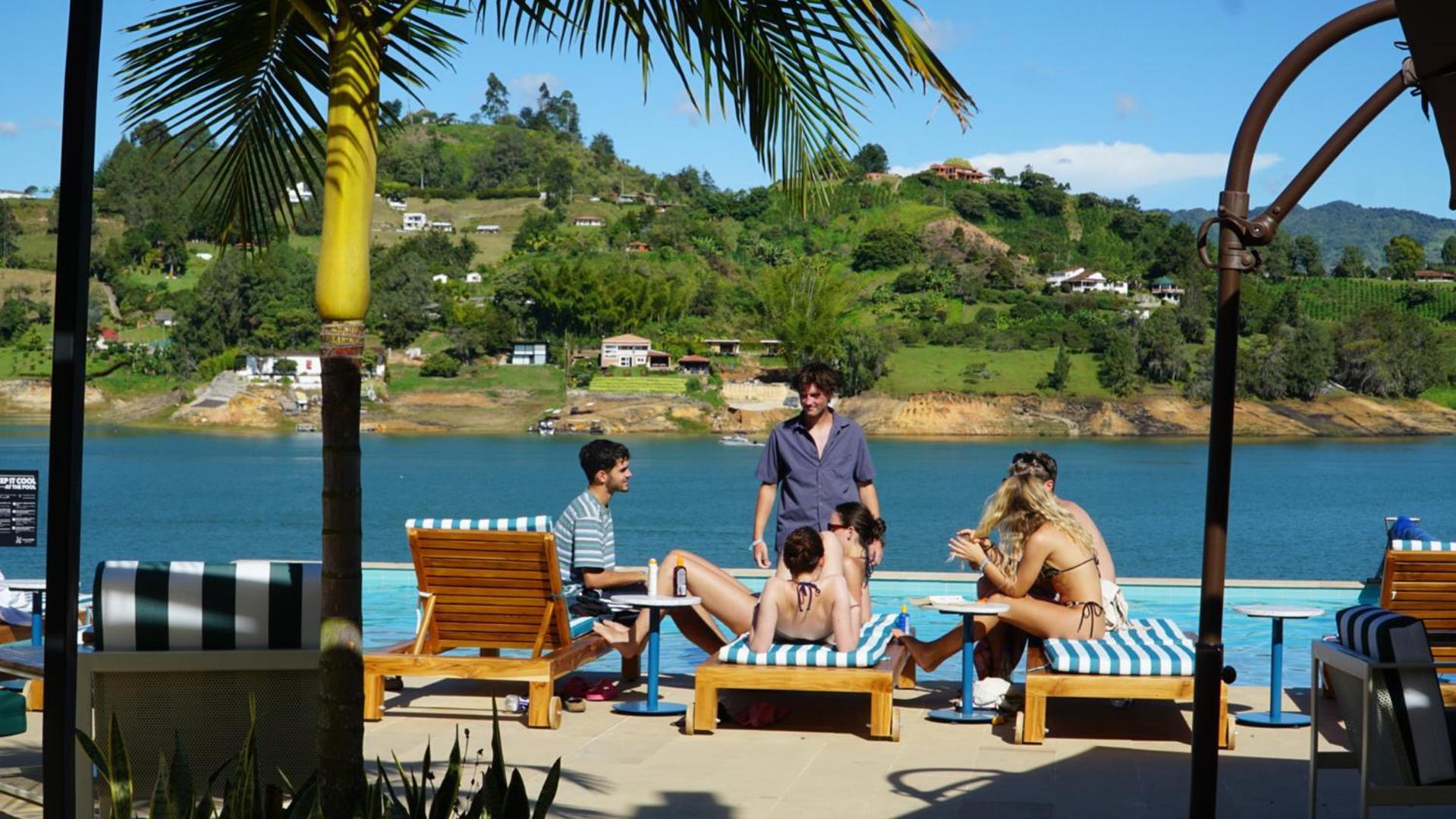 Viajero Guatape Hostel & Lake Club Bagian luar foto