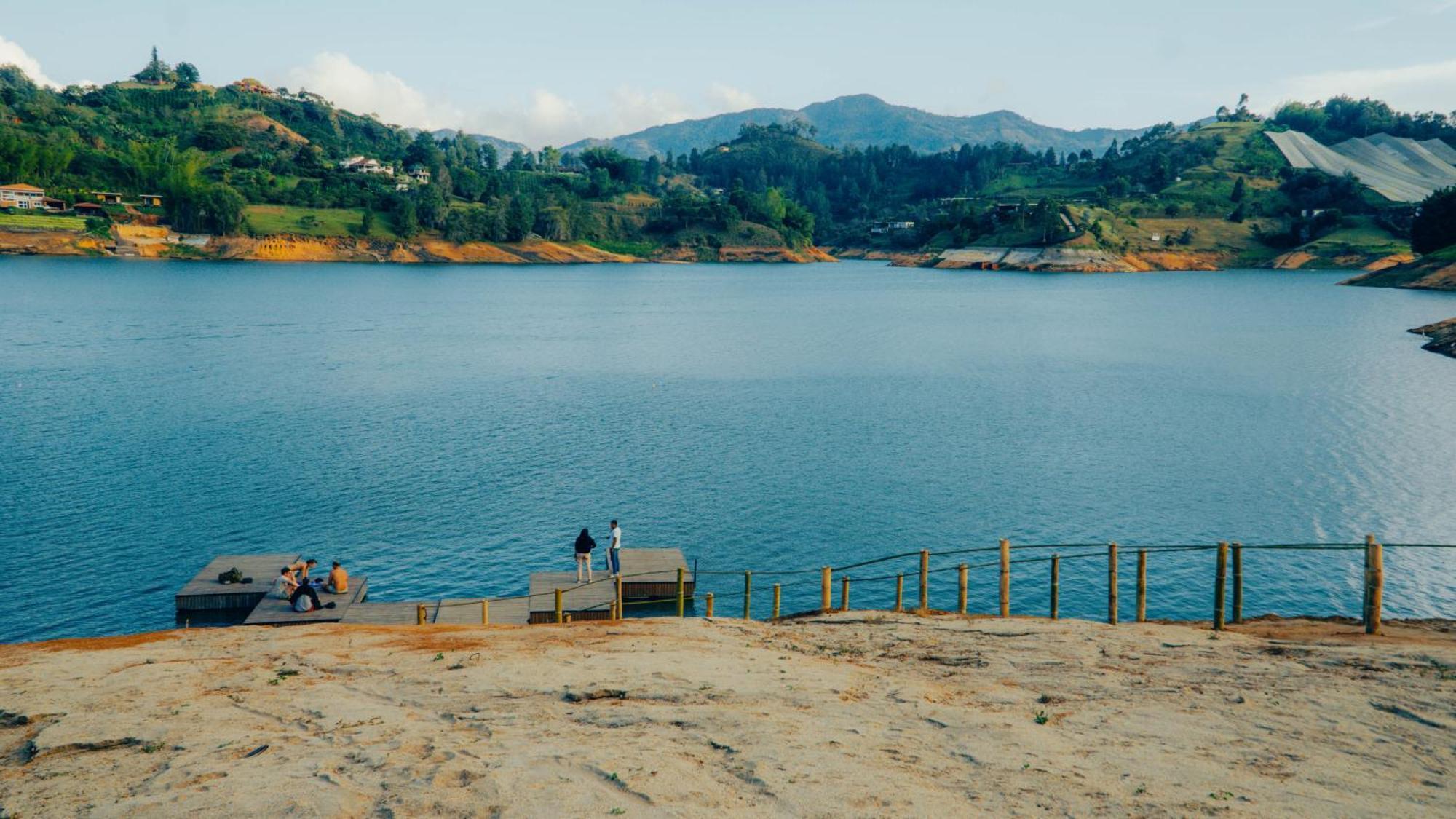 Viajero Guatape Hostel & Lake Club Bagian luar foto