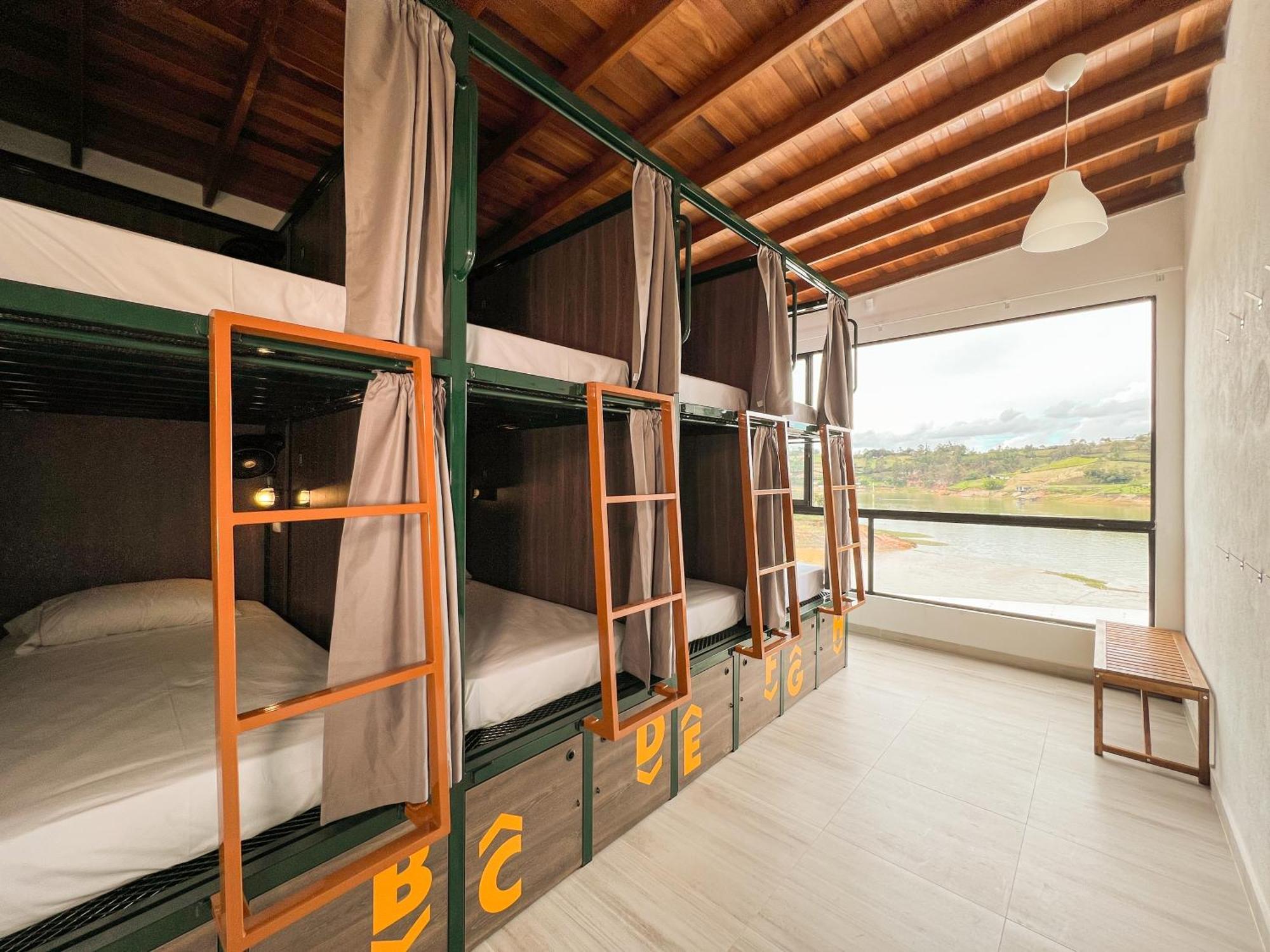 Viajero Guatape Hostel & Lake Club Bagian luar foto